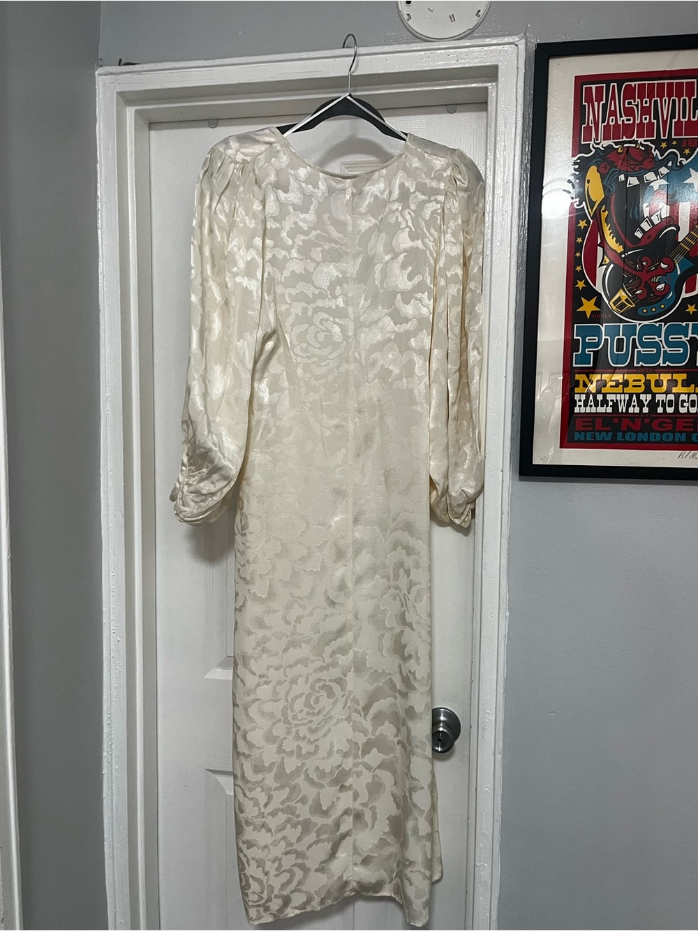 H&M NWOT Ivory Floral Wrap Midi Dress - Picture 4 of 4